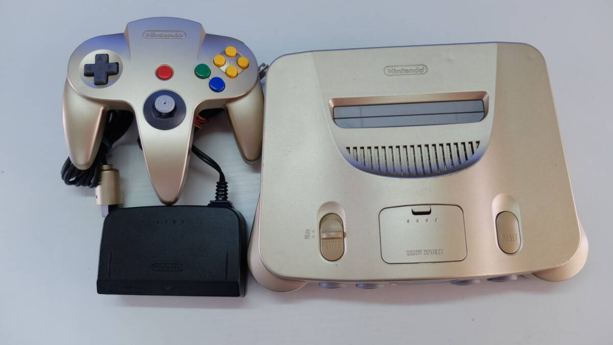 ニンテンドー64本體セット ゴールド 電源コード/コントローラー付屬 管理番號：247