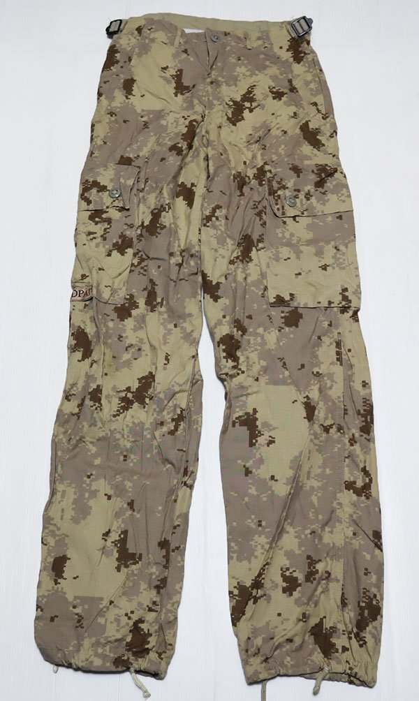 MP16カーゴパンツUNKNOWNアメリカ古著カナダ制ミリタリーパンツTROUSERSワークパンツXSコンバットパンツ迷彩オールドスタイル