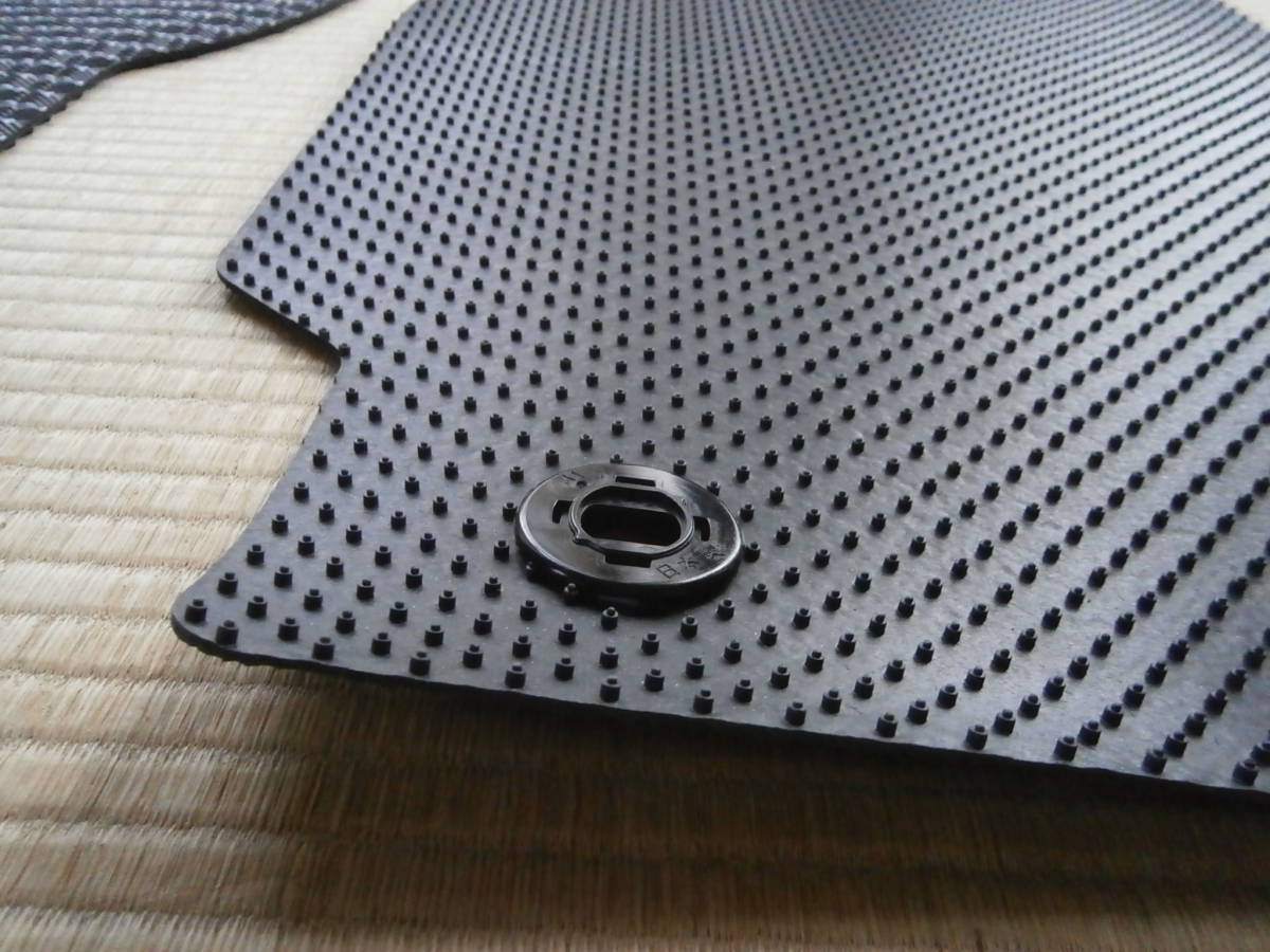 新品　未使用品 TOYOTA トヨタ カローラ ツーリング　210系 カーマット フロアマット　5點(diǎn)セット　日本制　ラバー　ゴムマット