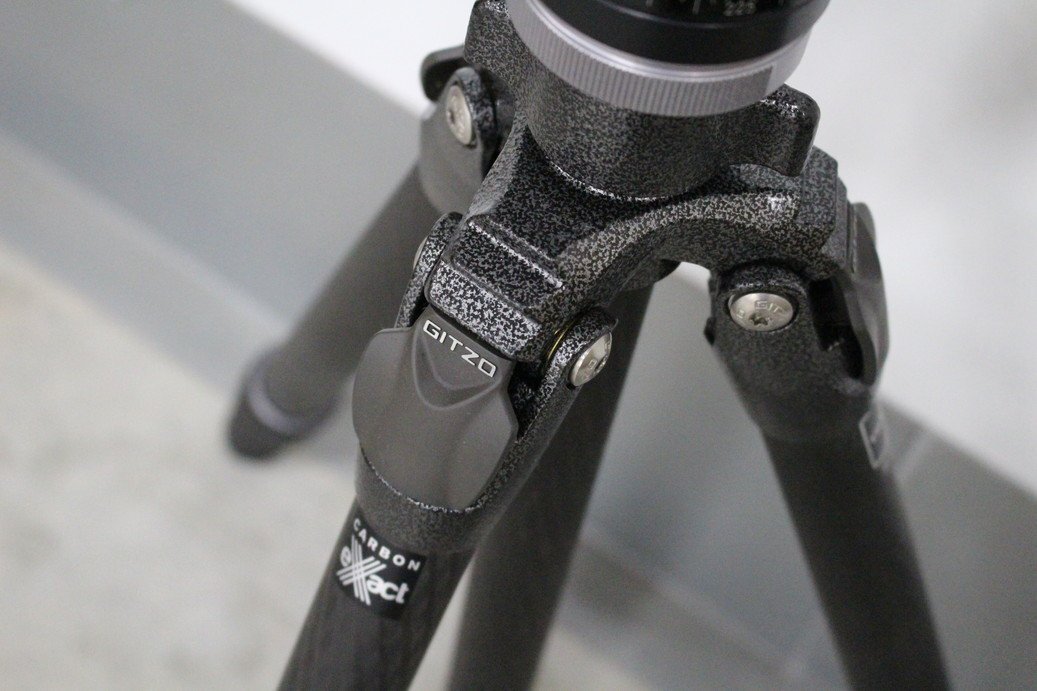 【C】Gitzo GT2542 三腳 + G2272M 云臺(tái) ジッツオ 3070269