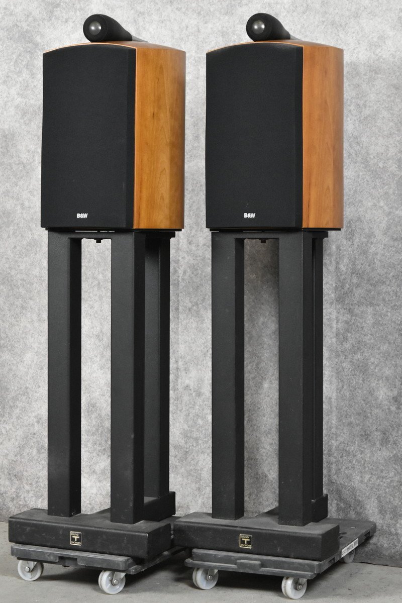 【B】B&W Bowers & Wilkins Nautilus 805 スピーカーペア スタンド付屬 3065209 【送料無料!!】