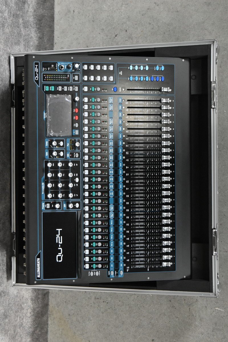 【G】ALLEN＆HEATH Qu-24 デジタルミキサー アレン＆ヒース 3104617 【送料無料!!】