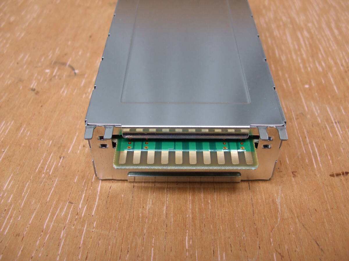 TOA制ワイヤレスチューナーユニット WTU-1820の中古品 です。