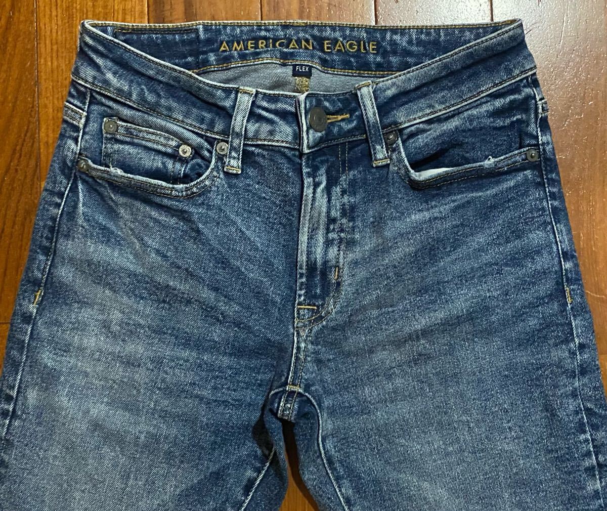 ■AMERICAN EAGLE OUTFITTERS■アメリカンイーグルのストレッチデニム(ジーンズ)■SLIM?W28