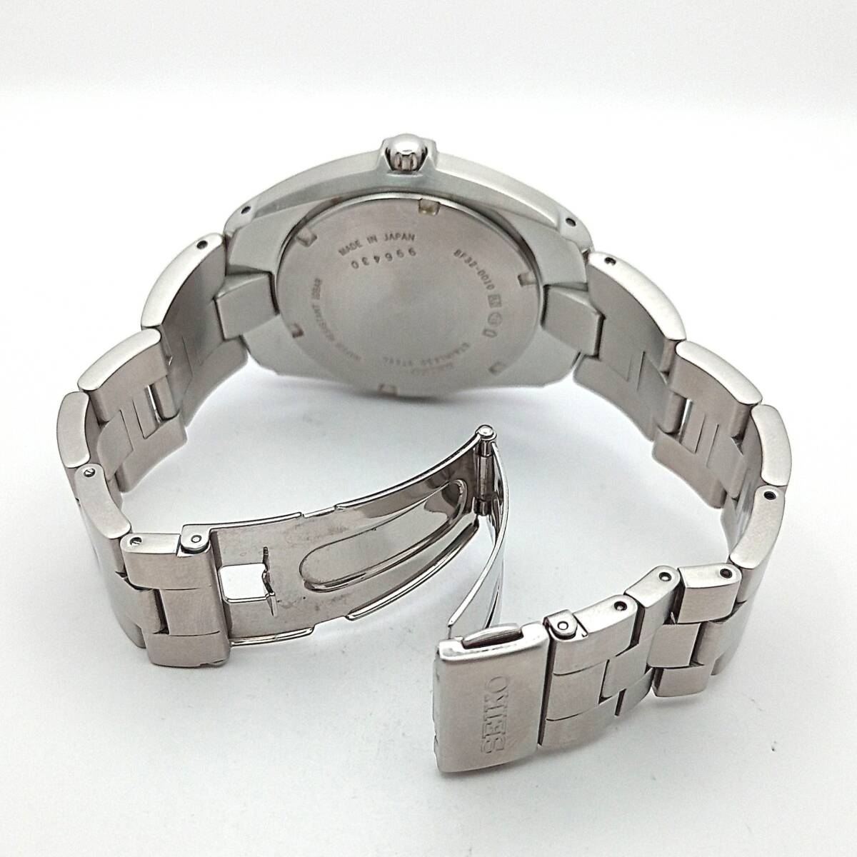「ウィルス:フロントライン」SEIKOセイコー パーペチュアル 8F32-0010 電池交換済 稼働美品 _画像6
