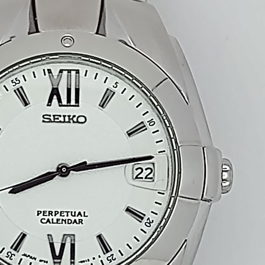 「ウィルス:フロントライン」SEIKOセイコー パーペチュアル 8F32-0010 電池交換済 稼働美品 _画像4