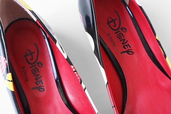 良品* DIANA DISNEY COLLECTION ミニーマウス ポインテッド パンプス 24cm ◆ エナメル フラット シューズ ディズニー ダイアナ ◆J-2