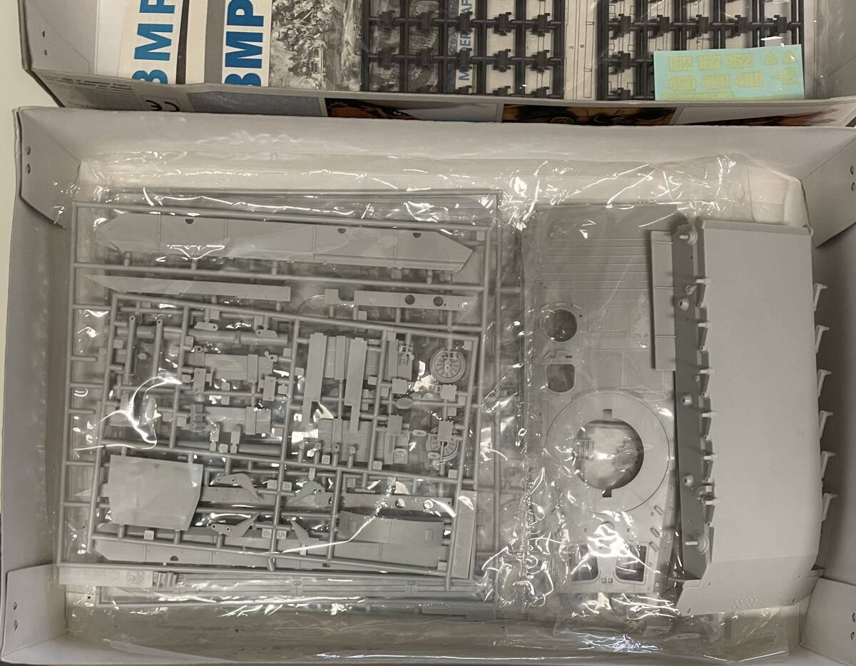 送料920円～ 希少 中袋未開(kāi) 未組立品 ドラゴン 1/35 ソビエト/ソ連 BMP-2E 歩兵戦闘車(chē) アフガニスタン プラモデル