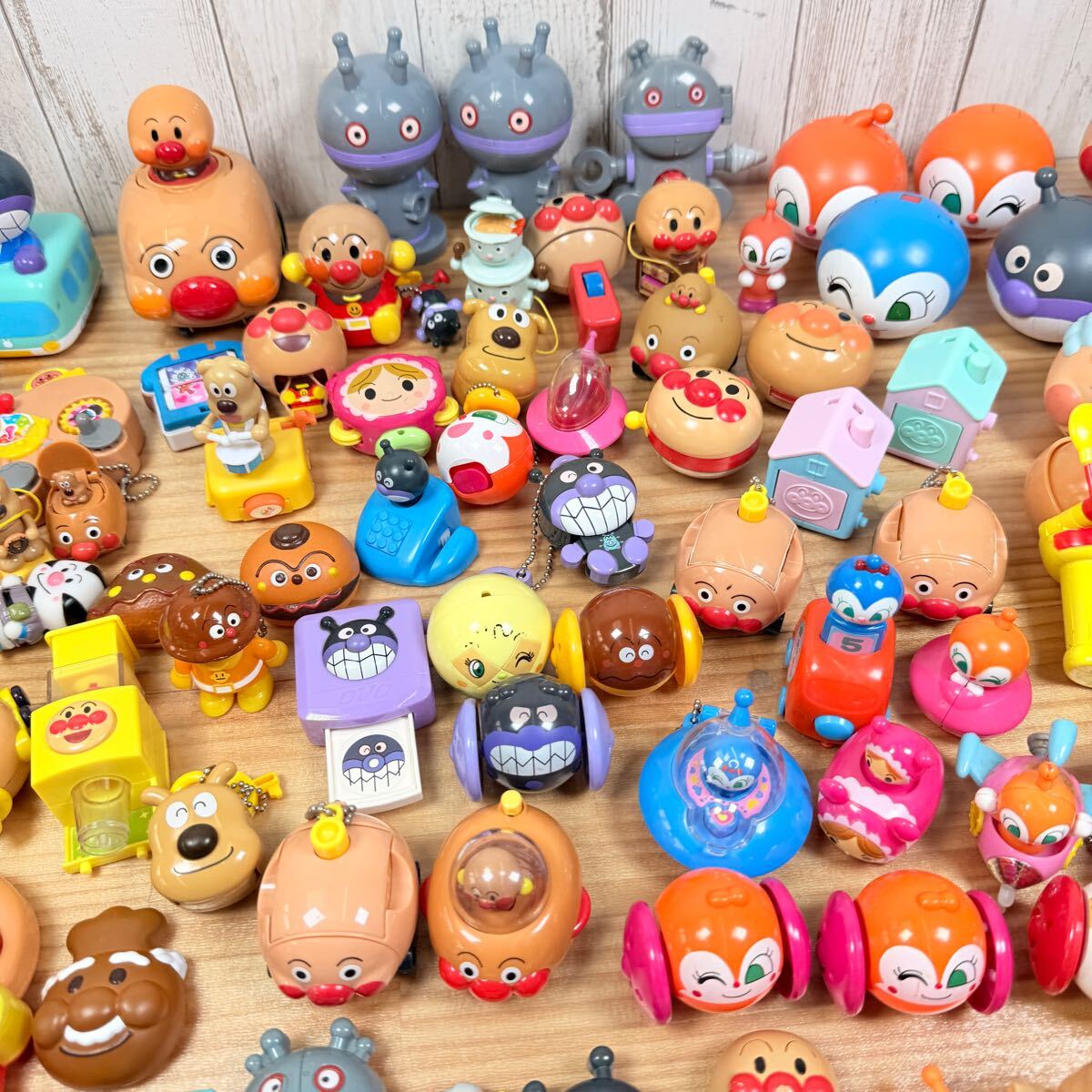 * SA-0625.100 Anpanman фигурка эмблема игрушка миникар магнит Gacha Gacha sofvi суммировать *
