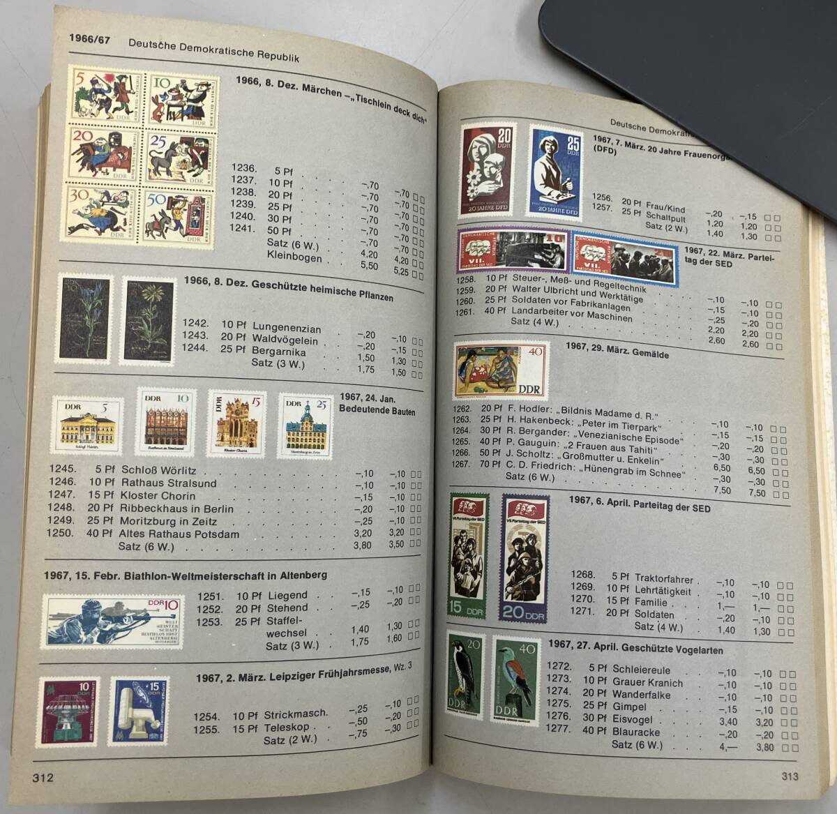 K0623-44　洋書　MICHEL-Junior-Katalog　1979　ミシェル - ジュニアカタログ 1979　シュヴァーネベルガー社（ミュンヘン、1979年） 発行