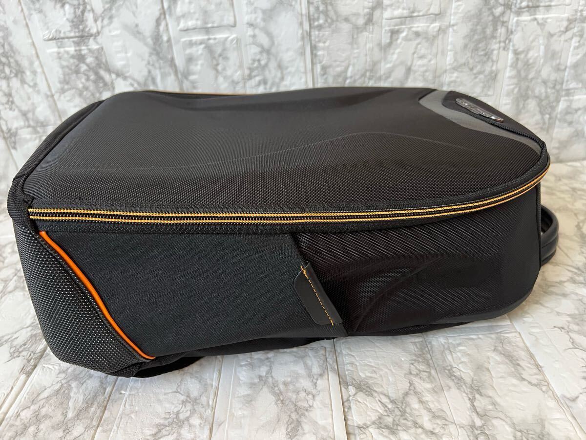 トゥミ　TUMI バッグ　マクラーレン　リュック　バックパック　リュックサック　USB付き