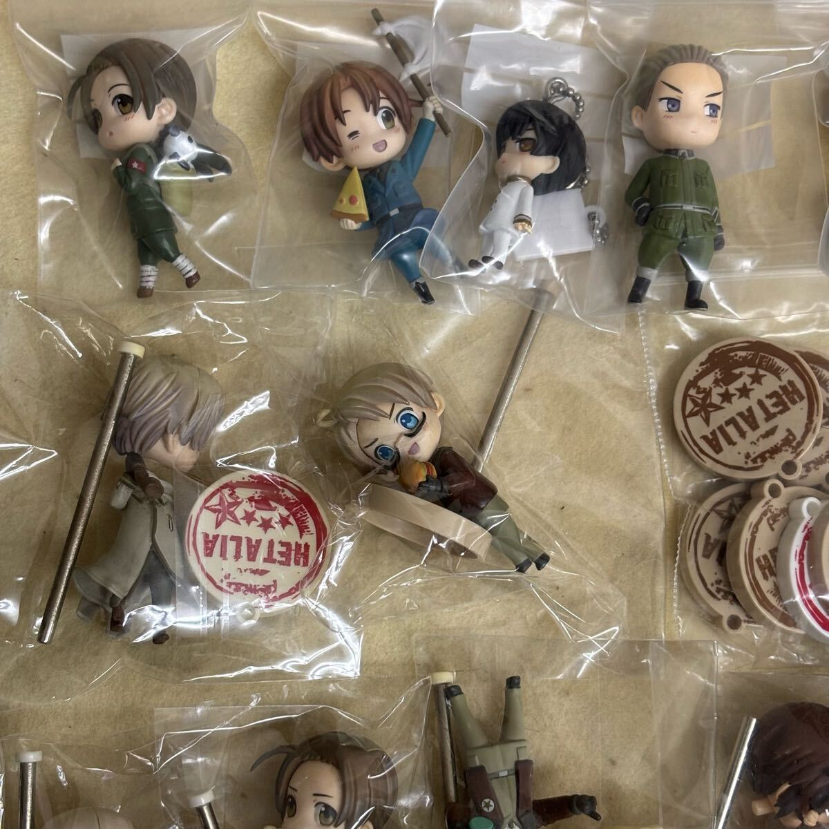 60 Hetalia товары продажа комплектом комплект one монета grande фигурка коллекция мини фигурка Италия Финляндия China др. 