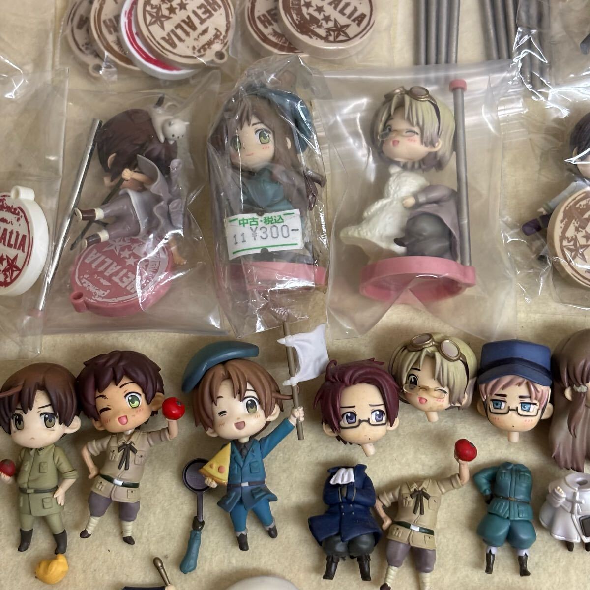 60 Hetalia товары продажа комплектом комплект one монета grande фигурка коллекция мини фигурка Италия Финляндия China др. 