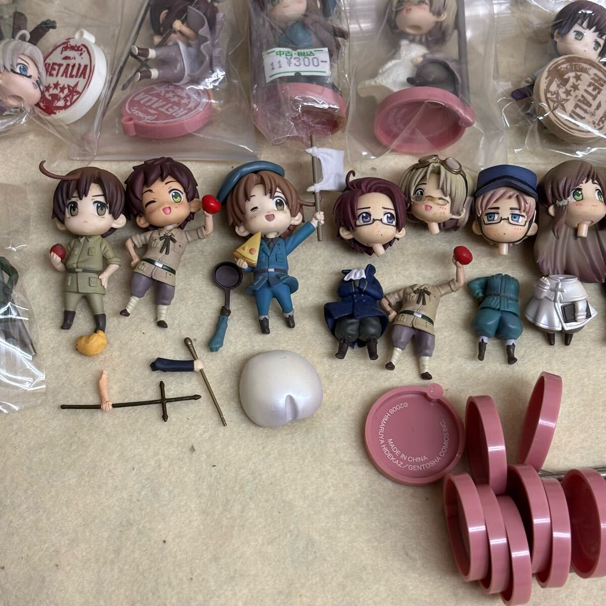 60 Hetalia товары продажа комплектом комплект one монета grande фигурка коллекция мини фигурка Италия Финляндия China др. 