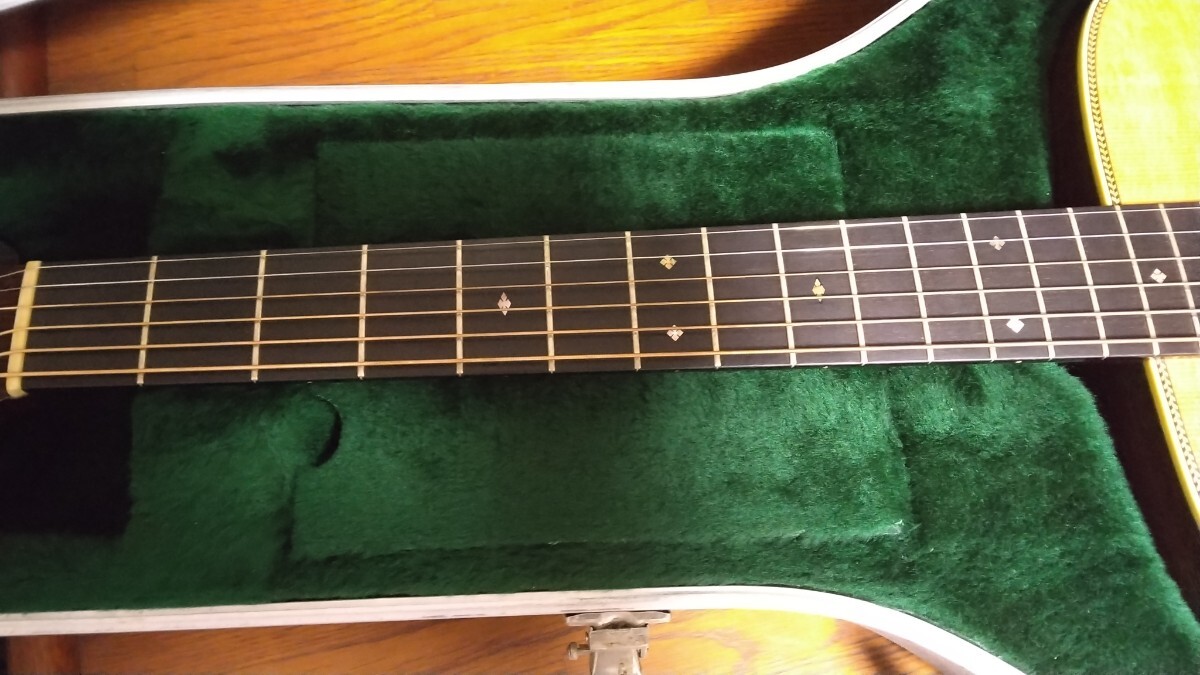 Collings ギター 1991年製 ３桁シリアル　コリングス　オールラッカー　ヘリンボーン Martin D-28タイプ　L.R.Baggs ピックアップ搭載_画像5