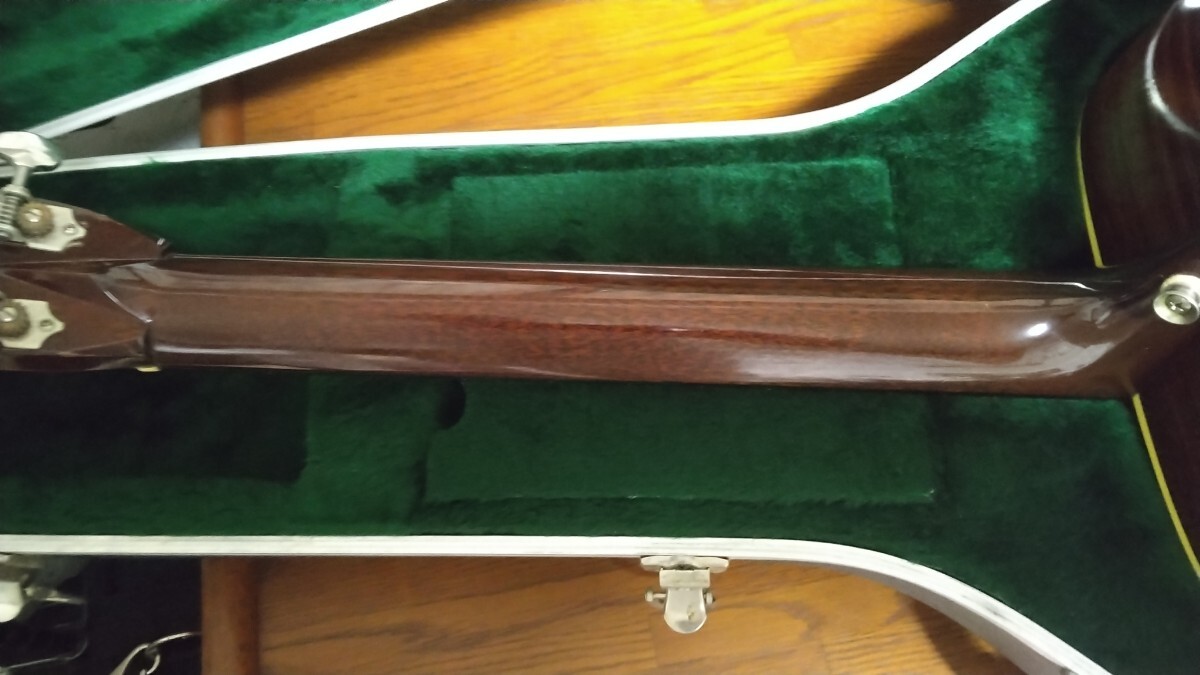 Collings ギター 1991年製 ３桁シリアル　コリングス　オールラッカー　ヘリンボーン Martin D-28タイプ　L.R.Baggs ピックアップ搭載_画像6