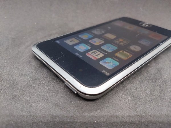 【新品バッテリー交換済?初期化済み?送料無料】iPod touch 第1世代 16GB ブラック A1213/MA627J 管理番號:4-BSATP