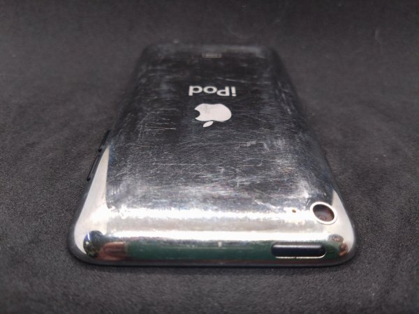 【新品バッテリー交換済?初期化済み?送料無(wú)料】iPod touch 第4世代 32GB ホワイト A1367/MD058J 管理番號(hào):4-P9RGH