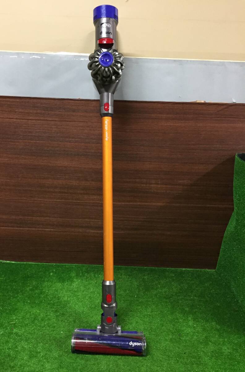 ◎ dyson ダイソン V8 Fluffy SV10 コードレスクリーナー 充電式
