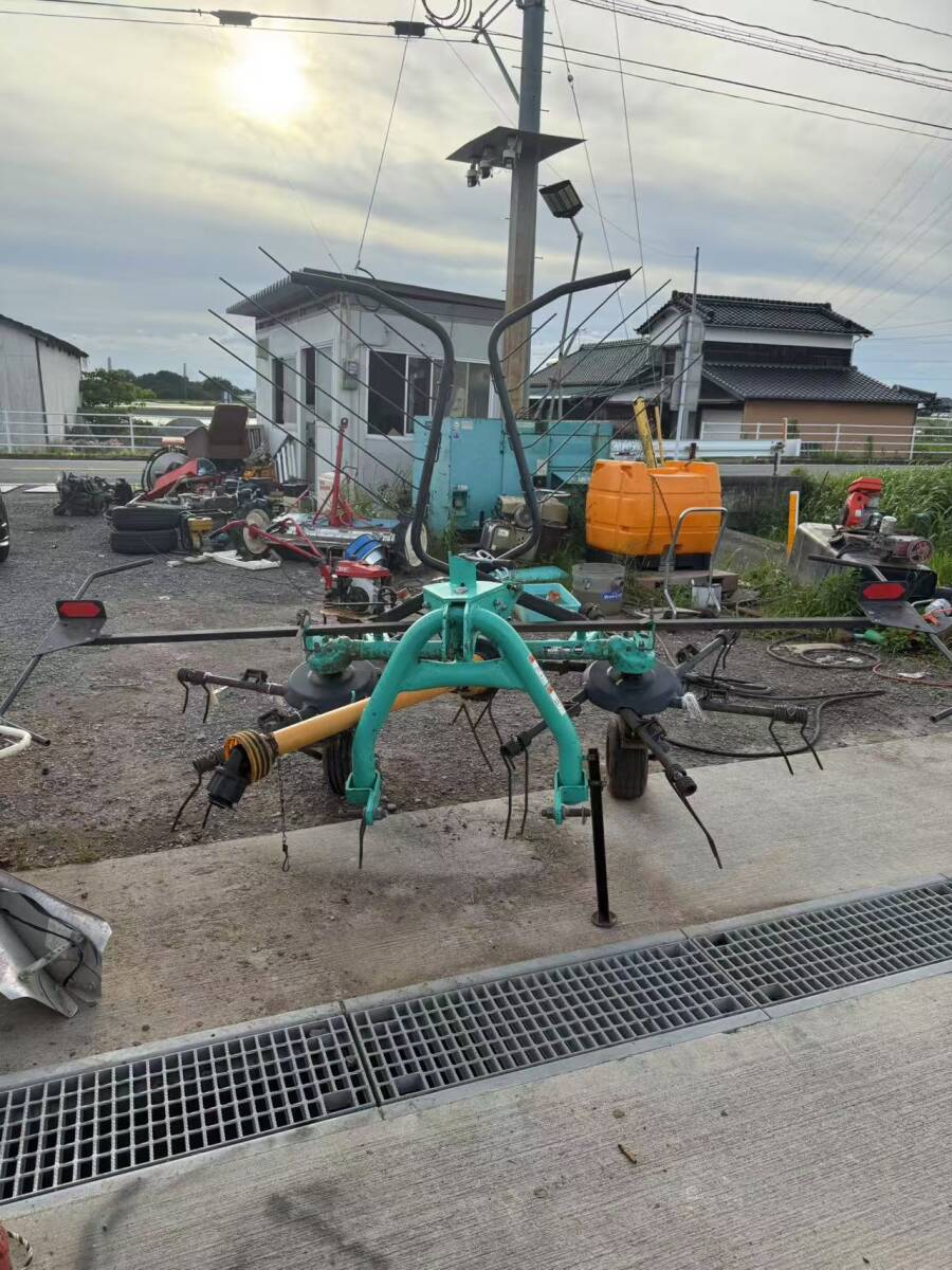 【福岡県みやま市】タカキタ ロータリーテッダ RT2610 ジョイント付 集草機 タカキタ ロータリーテッダ RT2610 - 株式会社三郷トレーディング(販売