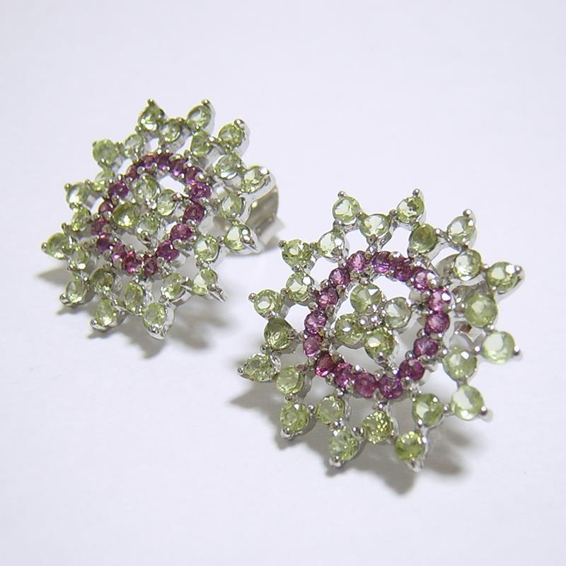 『天然ペリドット』 ロードライトガーネット　ピアス