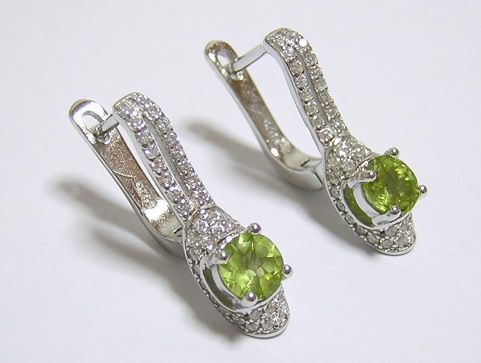 『天然ペリドット』 ピアス