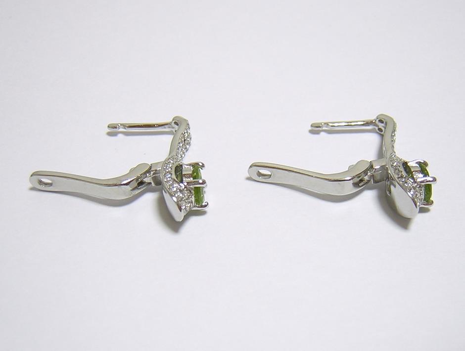 『天然ペリドット』 ピアス