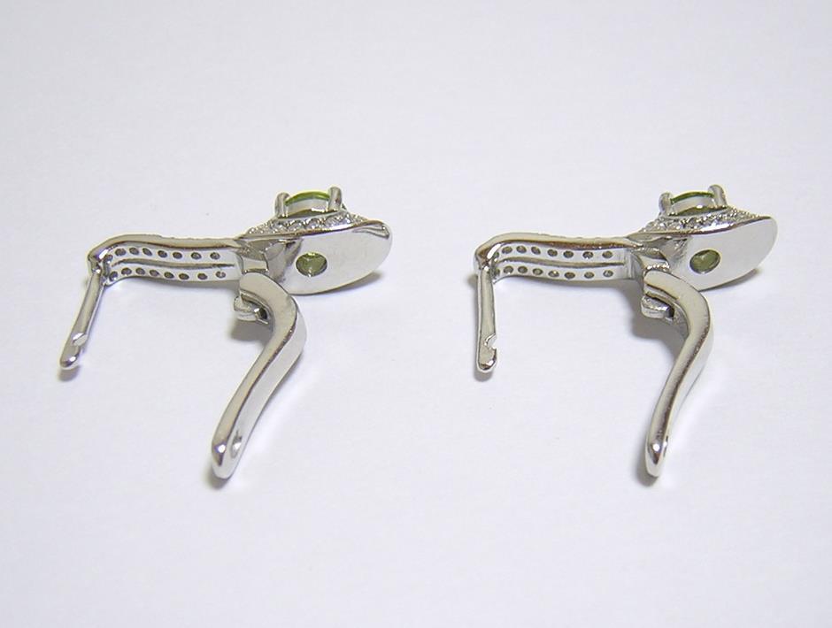 『天然ペリドット』 ピアス