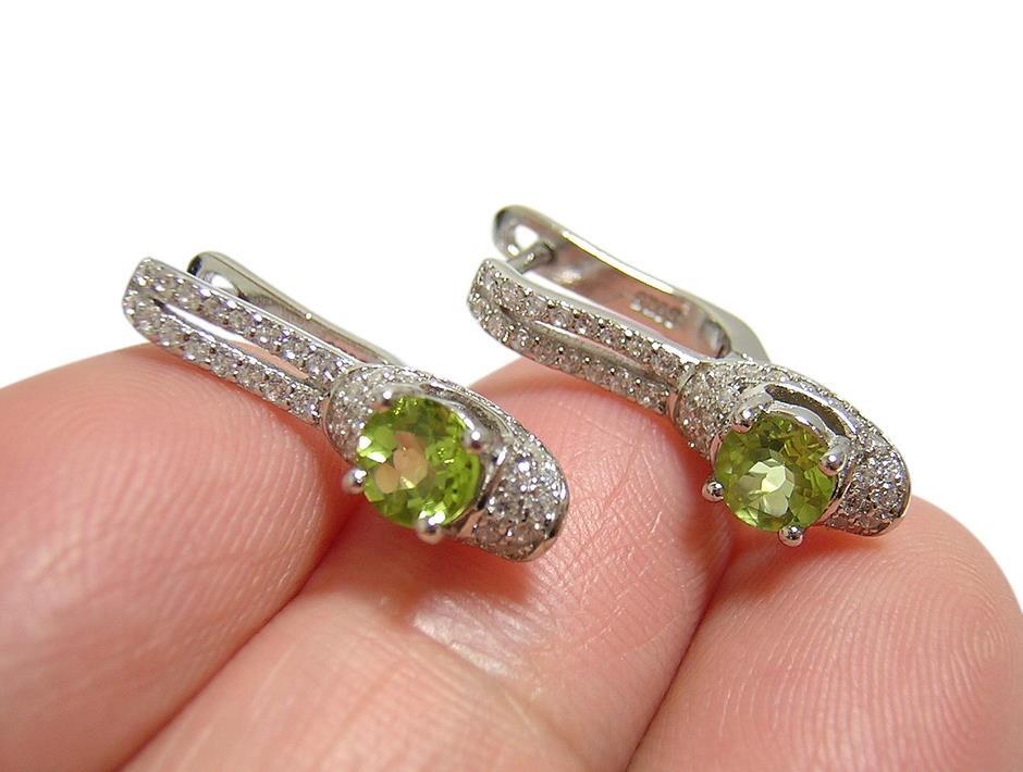 『天然ペリドット』 ピアス