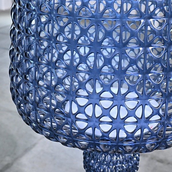 イタリア Kartell 23萬「Kabuki」スタンドライト フェルーチョ?ラヴィアーニ フロアランプ 照明 カルテル カブキ Ferruccio Laviani