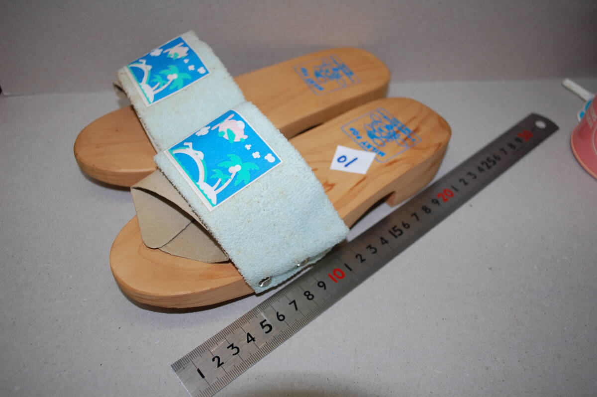 ◎◎売場閉鎖在庫処分品 キャラクター 下駄 ※現状渡し 01※汚れあり_画像2