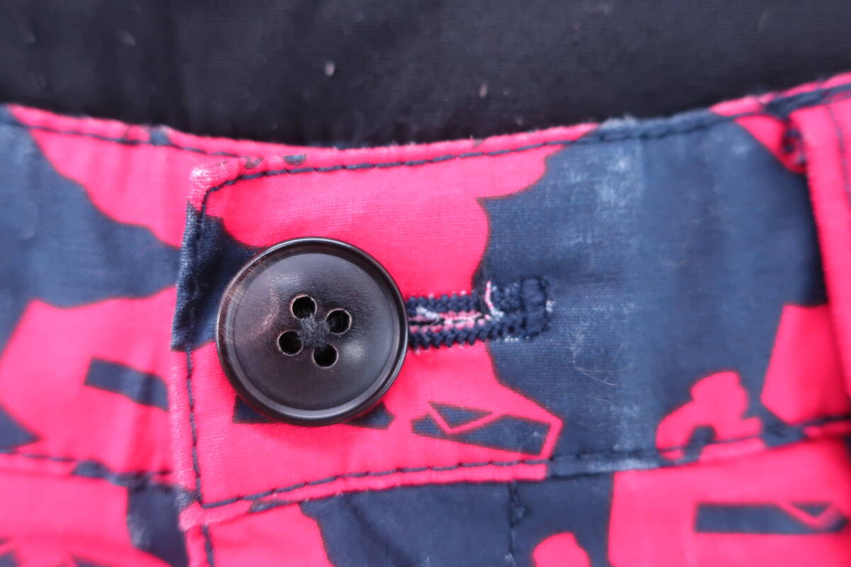 【50%オフ】【美品】PEARLY GATES(パーリーゲイツ) パンツ 紺赤スポンジボブ柄 レディース 0 055-7131306 ゴルフウェア 2312-0098 中古_画像4