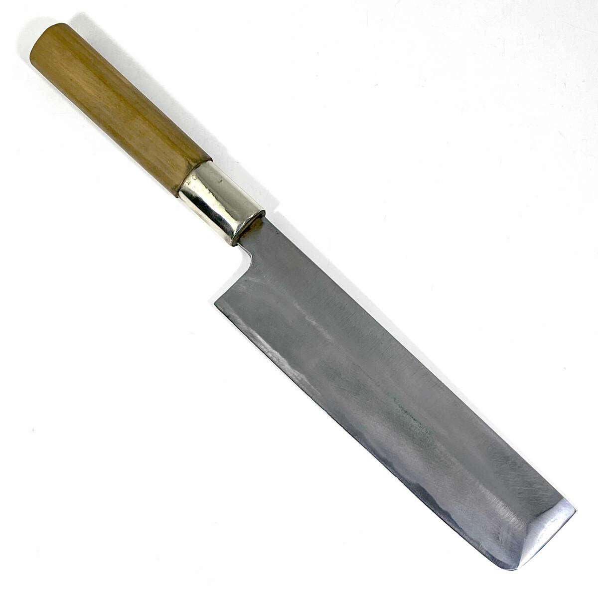 H011 天六 本家國重 菜切包丁 少し厚めの包丁です サイズ / (約) 刃渡 : 170mm 全長 : 320mm 現(xiàn)狀保管品