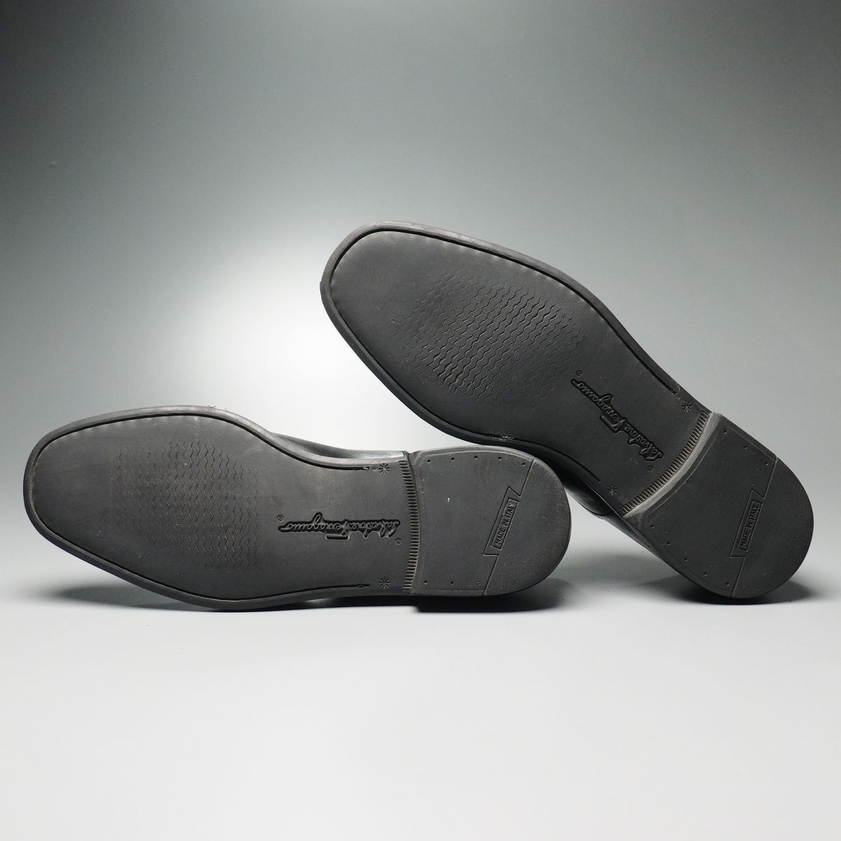 ほぼ新品 サルヴァトーレ フェラガモ 8 26 レザー ストレートチップ 黒 楽天市場】Salvatore Ferragamo サルヴァトーレフェラガモ SHORT