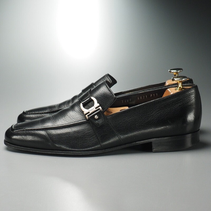 SGR5078◇伊制 Salvatore Ferragamo サルヴァトーレフェラガモ メンズ8EE ガンチーニ ストラップローファー レザースリッポン 革靴 黒