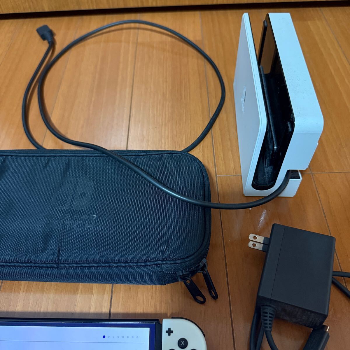 Nintendo Switch 良品　有機(jī)EL モデル　動作確認(rèn)済み　付屬品完備　即決送料無料　ホワイト