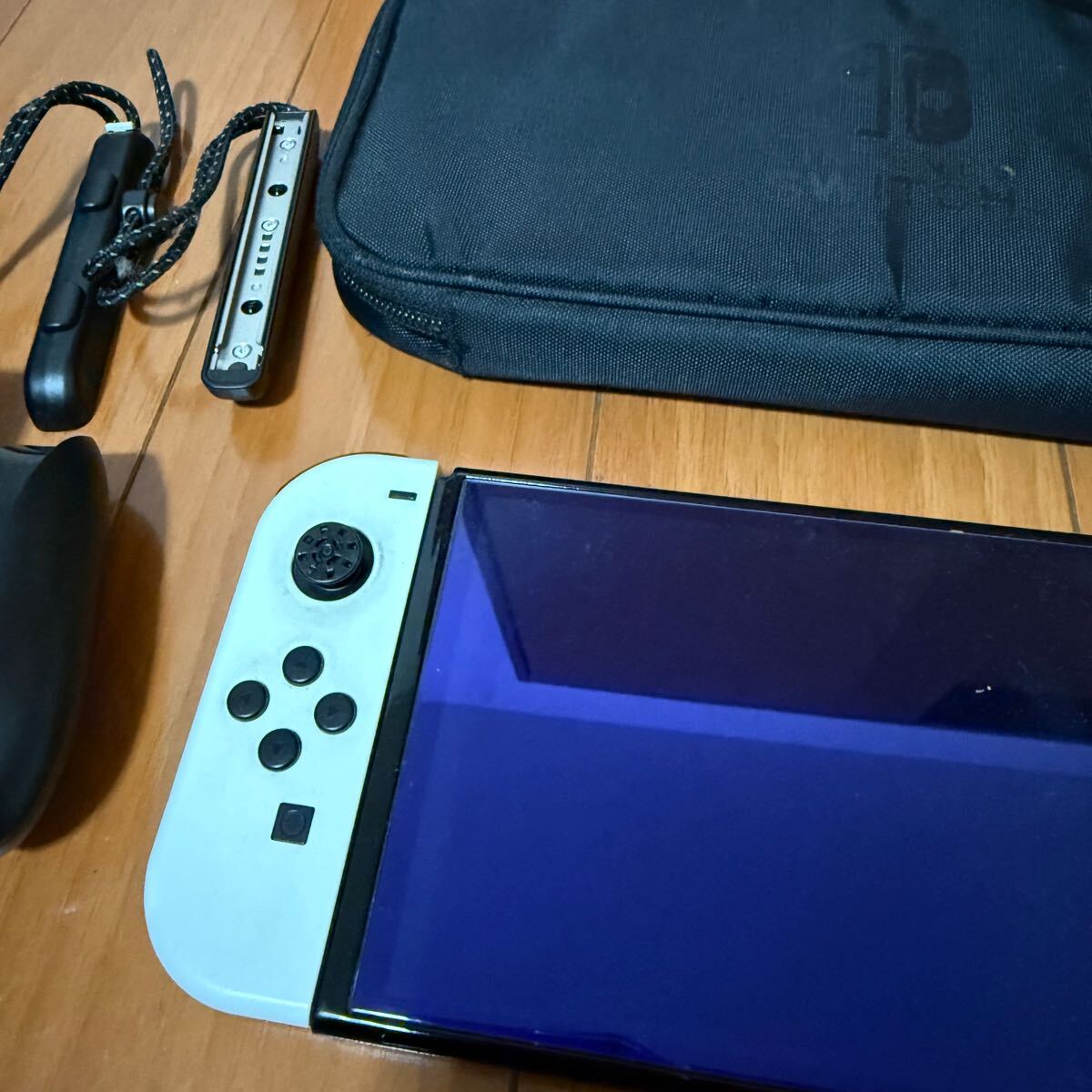 Nintendo Switch 良品　有機(jī)EL モデル　動作確認(rèn)済み　付屬品完備　即決送料無料　ホワイト