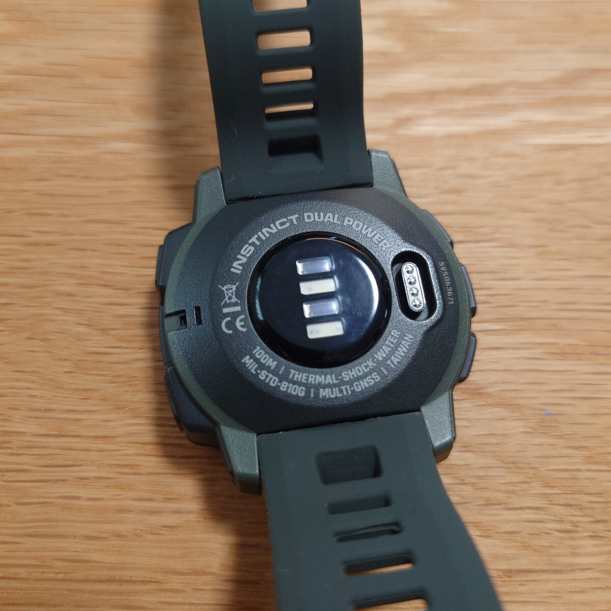 GARMIN instinct dual power tactical moss グリーン　中古