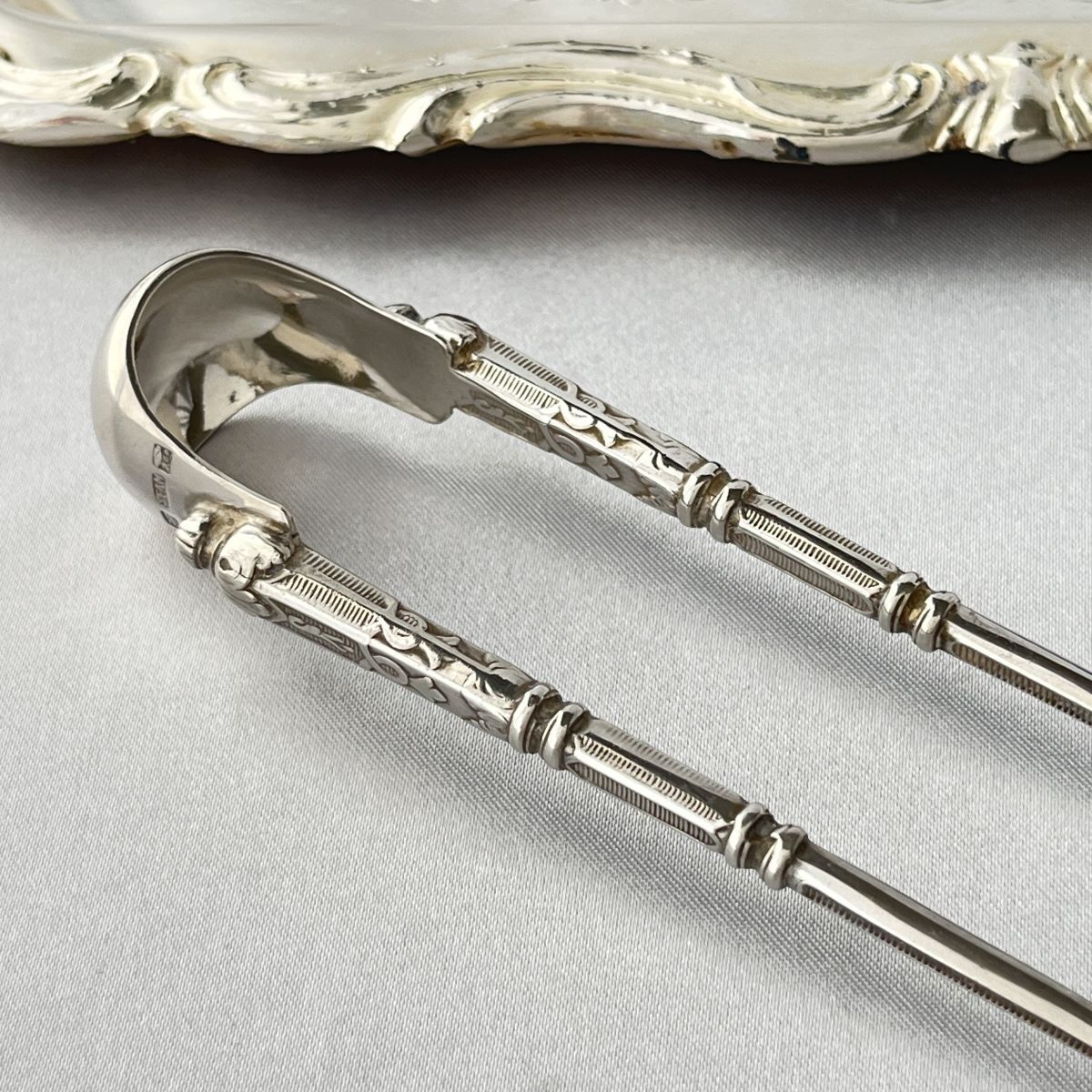 【SFAM】 ロシア様式のシュガートング 【シルバープレート】仏蘭西 13cm SFAM】 ロシア様式のシュガートング 【シルバープレート】仏蘭西