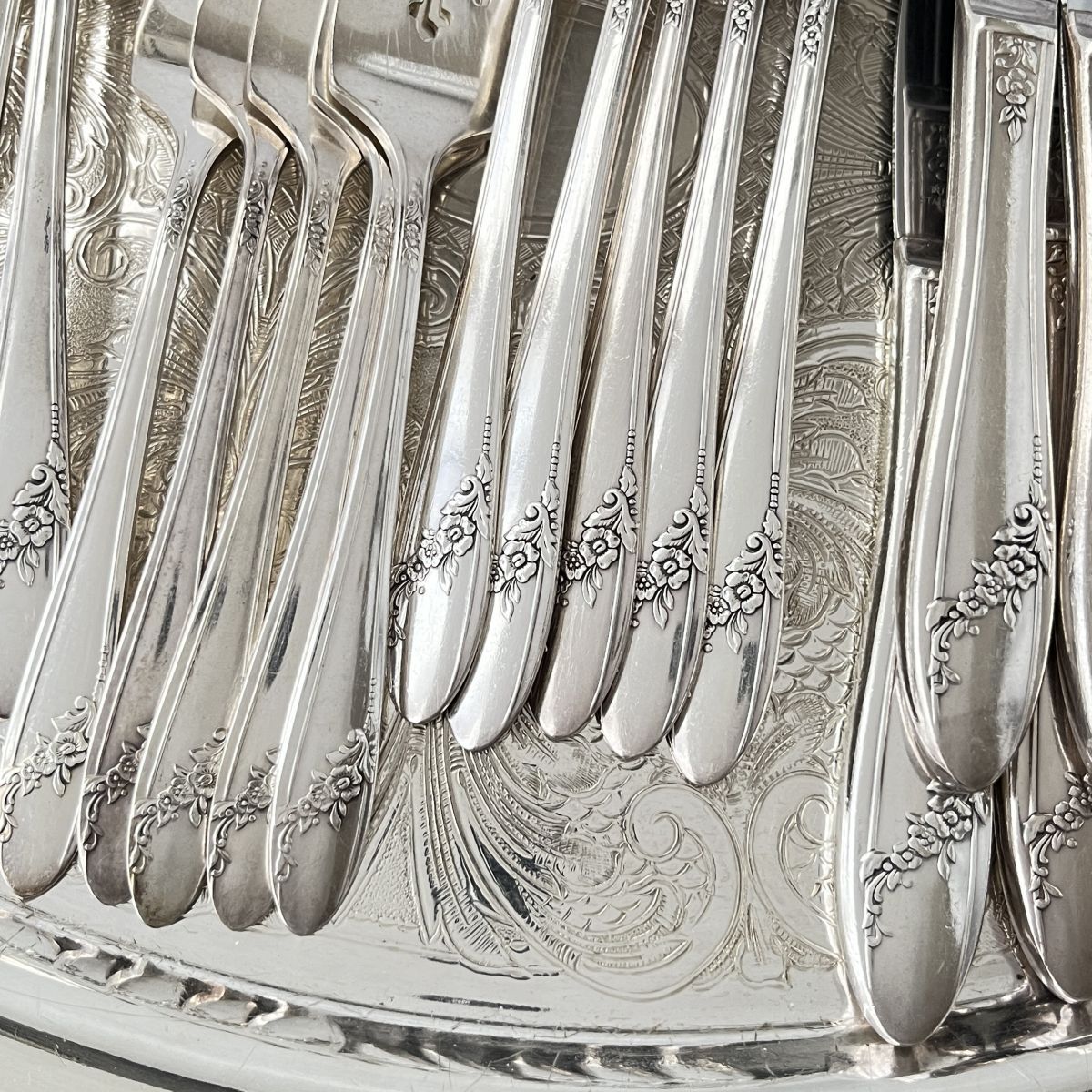 【Oneida】 クイーンエリザベスⅡ ディナーセット 5名用25本組 Oneida】 クイーンエリザベスⅡ ディナーセット 5名用25本組