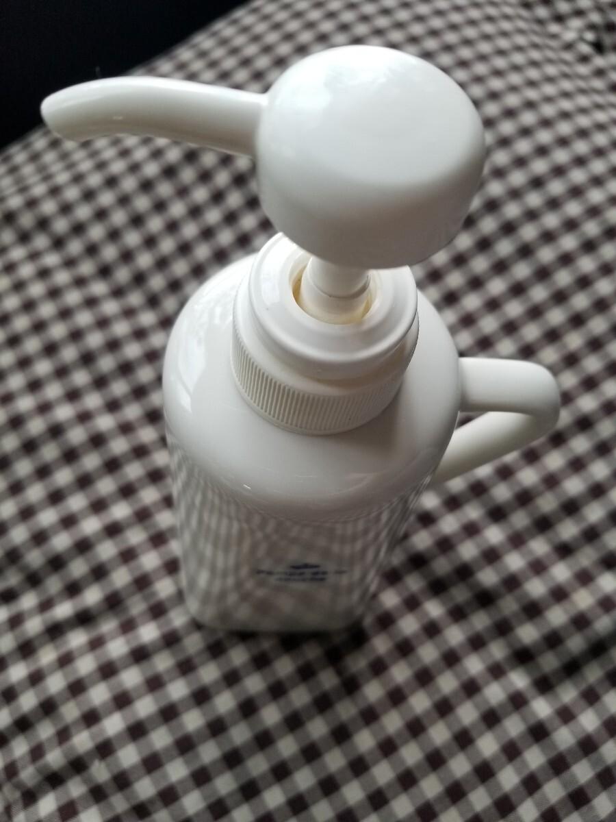  ценный! трудно найти! [milkyCoke Mill ключ coke Crown душ диспенсер ] новый жизнь мыло бутылка простой натуральный стиль керамика 