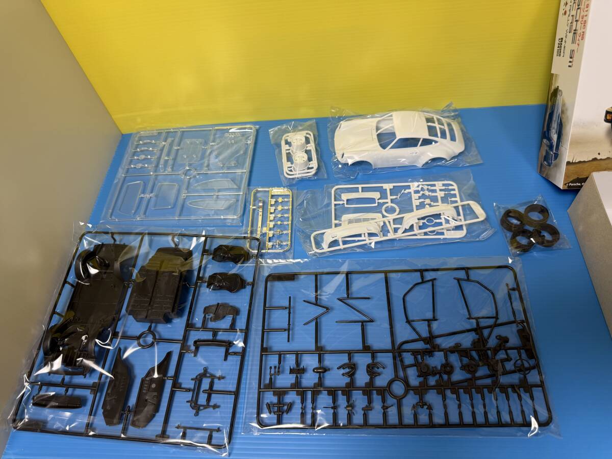 100%新品，定番 プラッツ nunu 1/24スケール No.24011 ポルシェ 911 SC