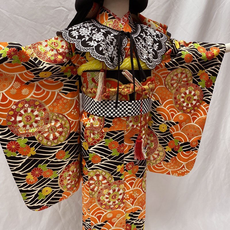 ◎七五三 七歳 女児 セミアンティーク着物&袋帯 金彩 源氏車 黒