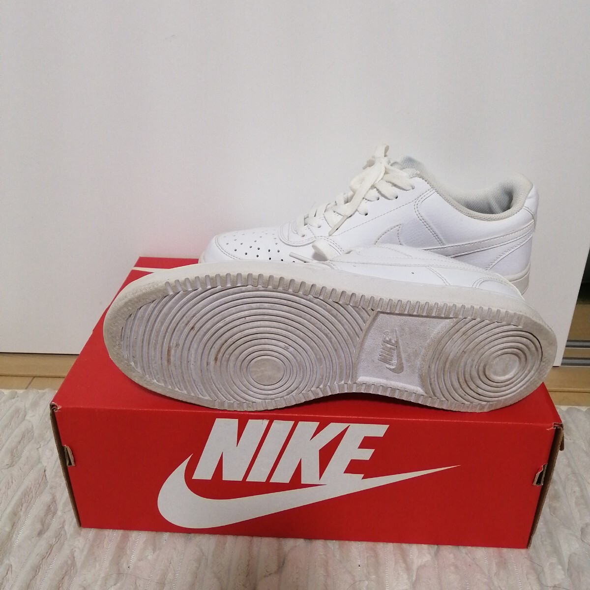 美品 NIKE ナイキ コートビジョン スニーカー シューズ 白 ホワイト 27.5cm