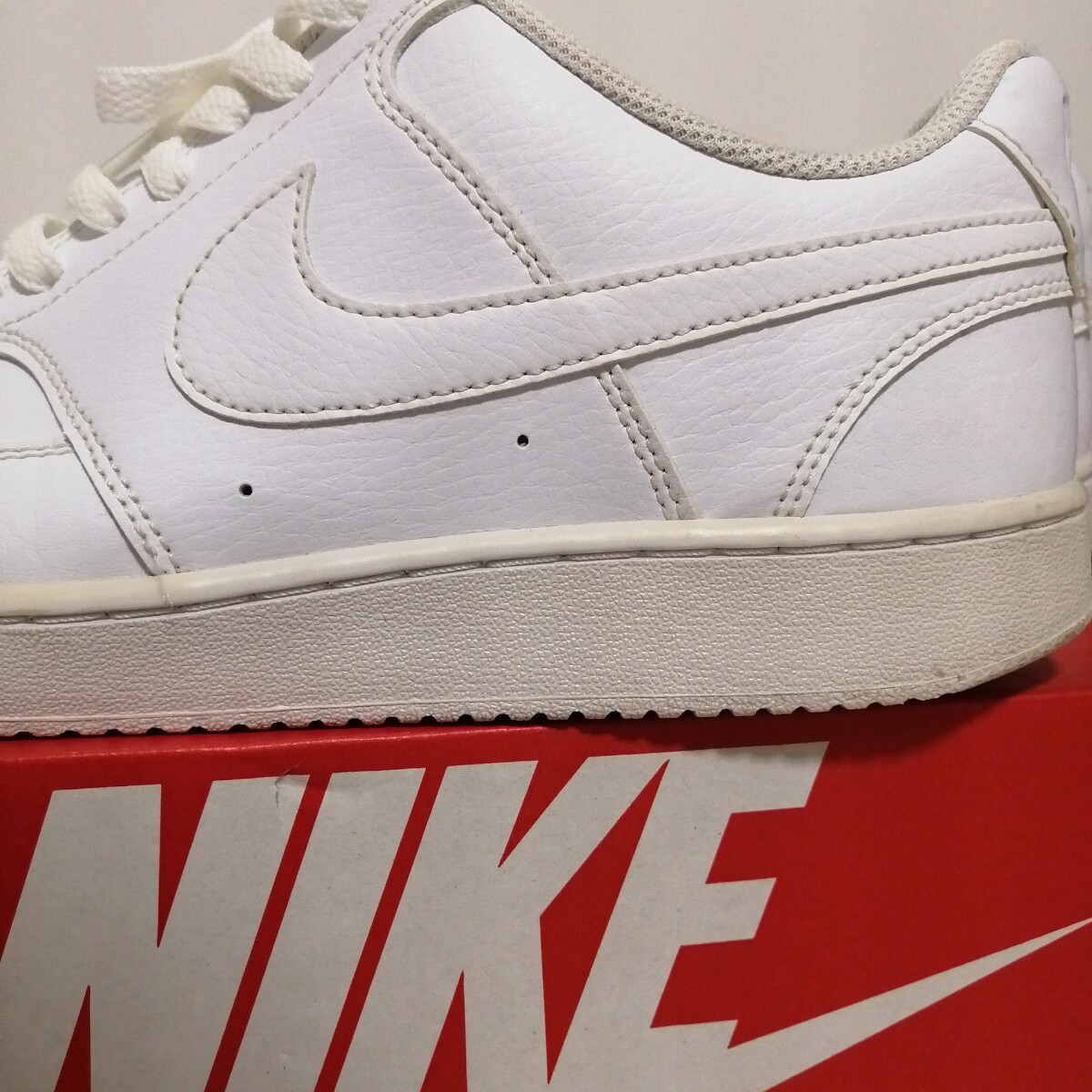 美品 NIKE ナイキ コートビジョン スニーカー シューズ 白 ホワイト 27.5cm