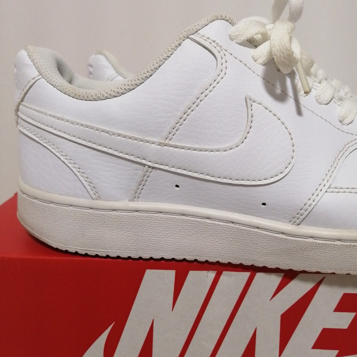 美品 NIKE ナイキ コートビジョン スニーカー シューズ 白 ホワイト 27.5cm