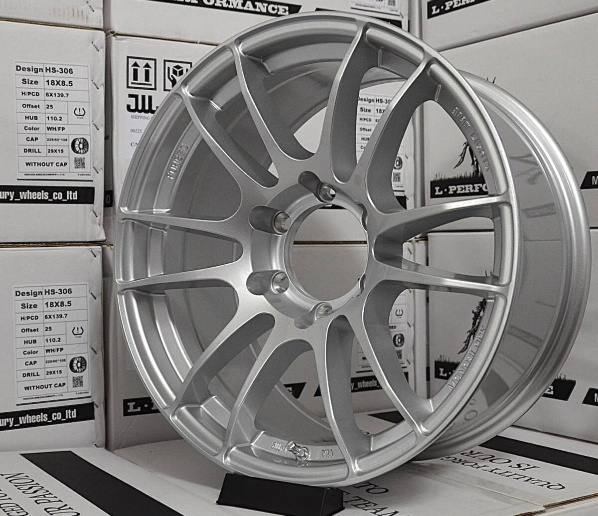 SAMURAI WHEELS (HS 306) ・ ハイエース ・ ※カスタム※ ・ 18インチ R18 18x8.5J +25 ( 6h 139.7 / ハブ径 110 ) 新品 4本セット 4本価格_画像8