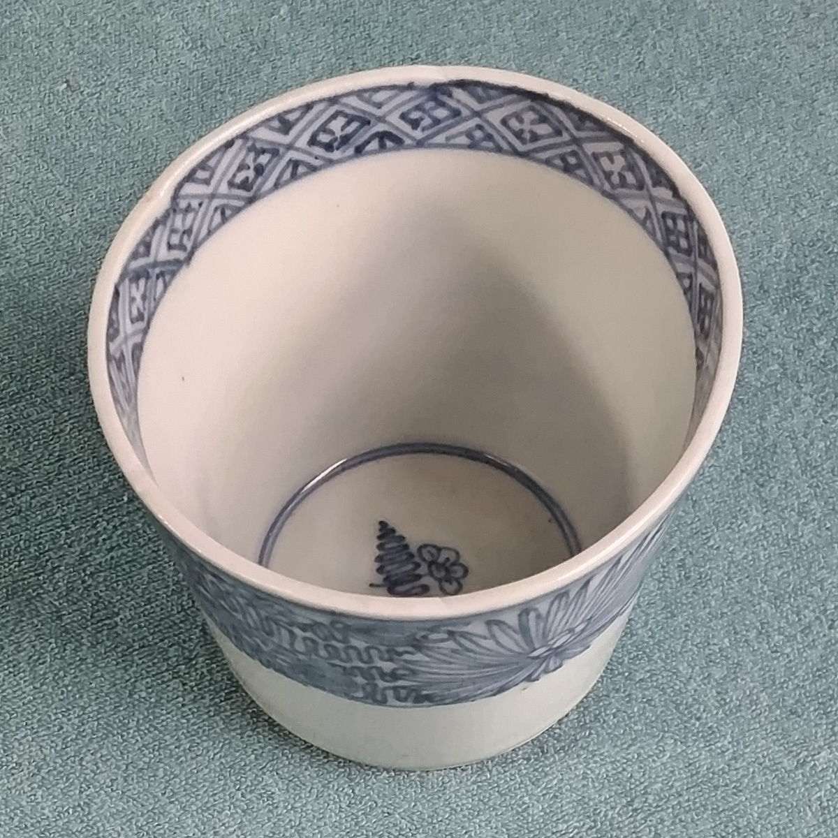 CM77】古伊万里 青磁 染付 猪口 四客 陶芸 湯呑 酒器 小鉢 向付 懐石