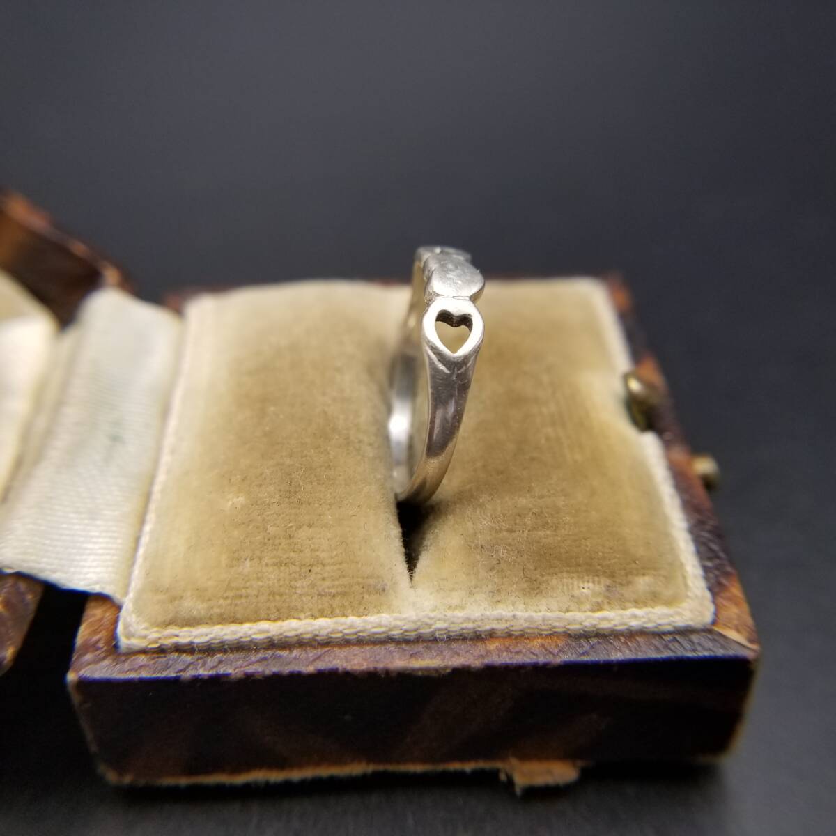 ハート オープンワーク 925 シルバー ヴィンテージ リング 指輪 銀 細幅 シンプル デイリー キュート 重ね付け R15-M_画像3