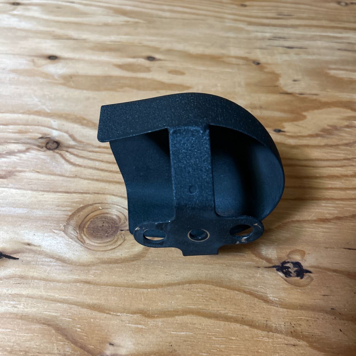 美品◆ハーレーダビッドソン◆純正 ホーンカバー 艶消し リンクルブラック カウベルホーンカバー ソフテイル ダイナ スポーツスター_画像5
